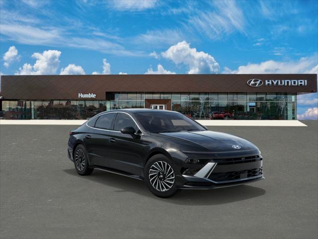 2025 Hyundai Sonata Hybrid Limited photo 2