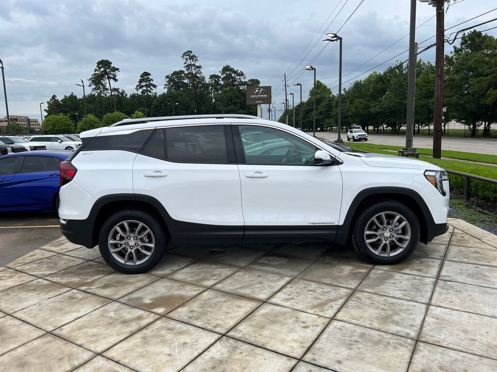Used 2024 GMC Terrain SLT SUV
