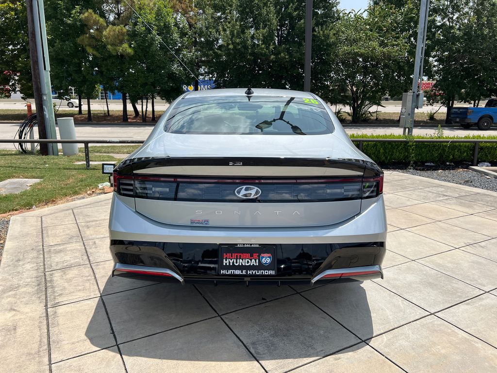 2026 Hyundai Sonata SEL - Photo 12
