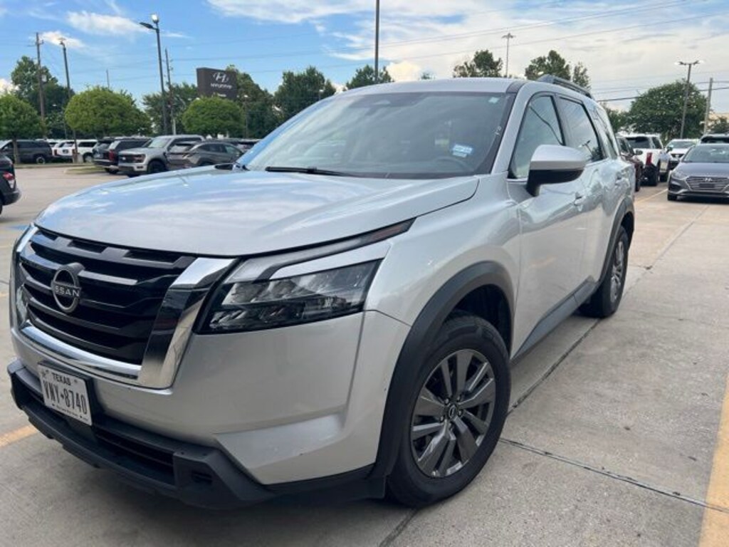 Used 2024 Nissan Pathfinder SV SUV