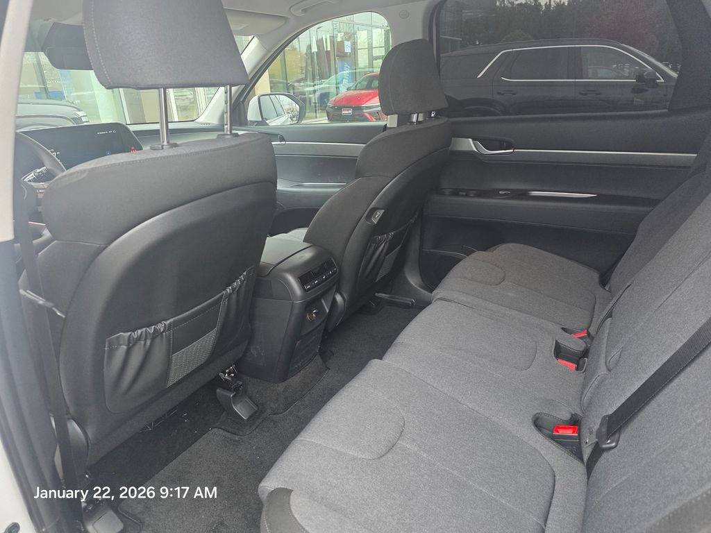 Used 2025 Hyundai Palisade SE SUV
