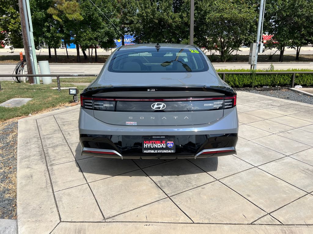 2026 Hyundai Sonata SEL - Photo 11