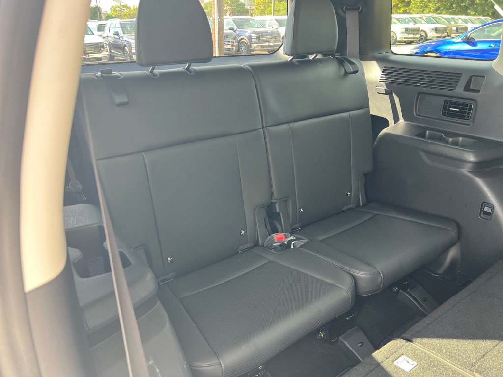 2025 Hyundai Santa Fe SEL - Photo 11