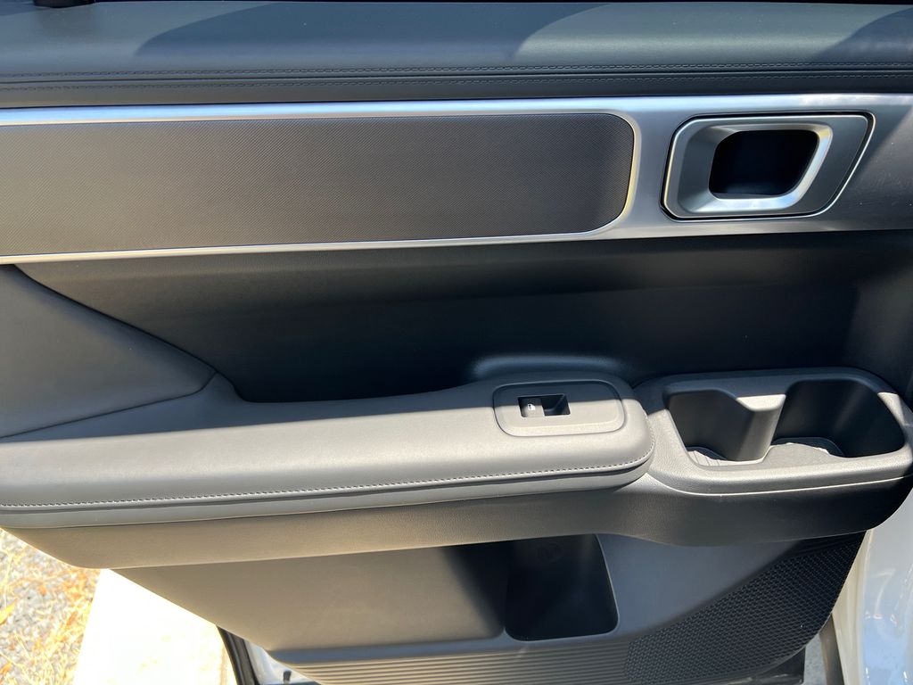 2025 Hyundai Santa Fe XRT - Photo 16