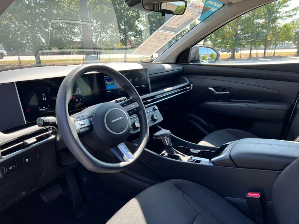 Used 2025 Hyundai Tucson SE SUV