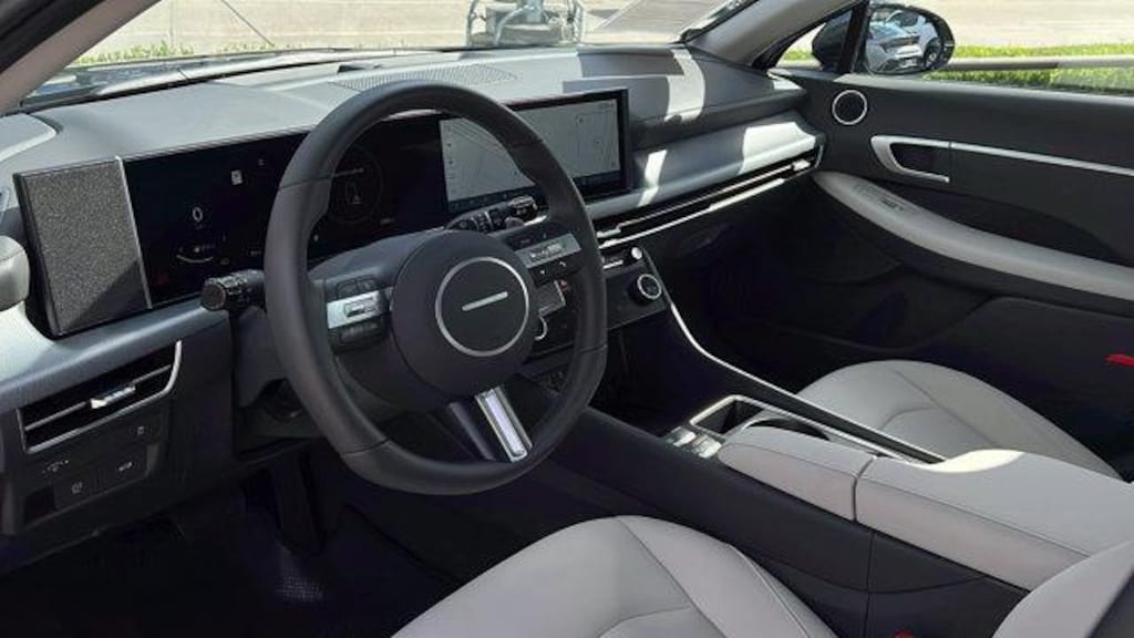 New 2025 Hyundai Sonata SEL Convenience Sedan