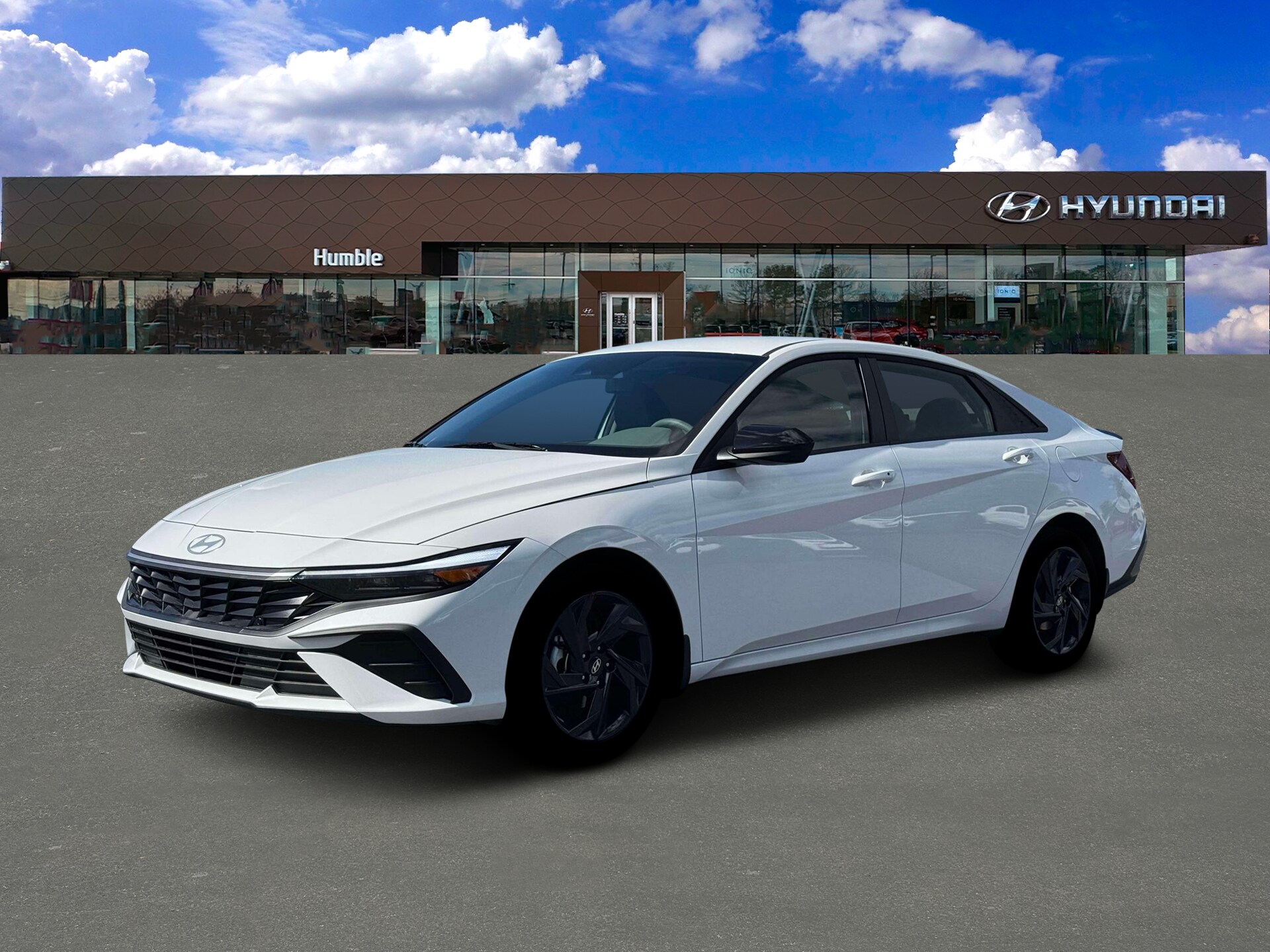 2026 Hyundai Elantra SEL Sport photo 2