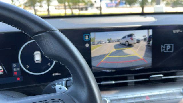 2025 Hyundai Kona SEL Convenience - Photo 24