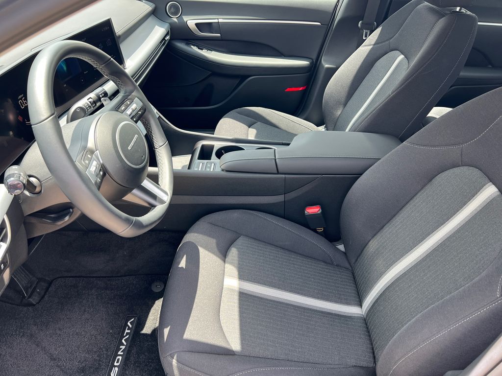 2026 Hyundai Sonata SEL - Photo 17