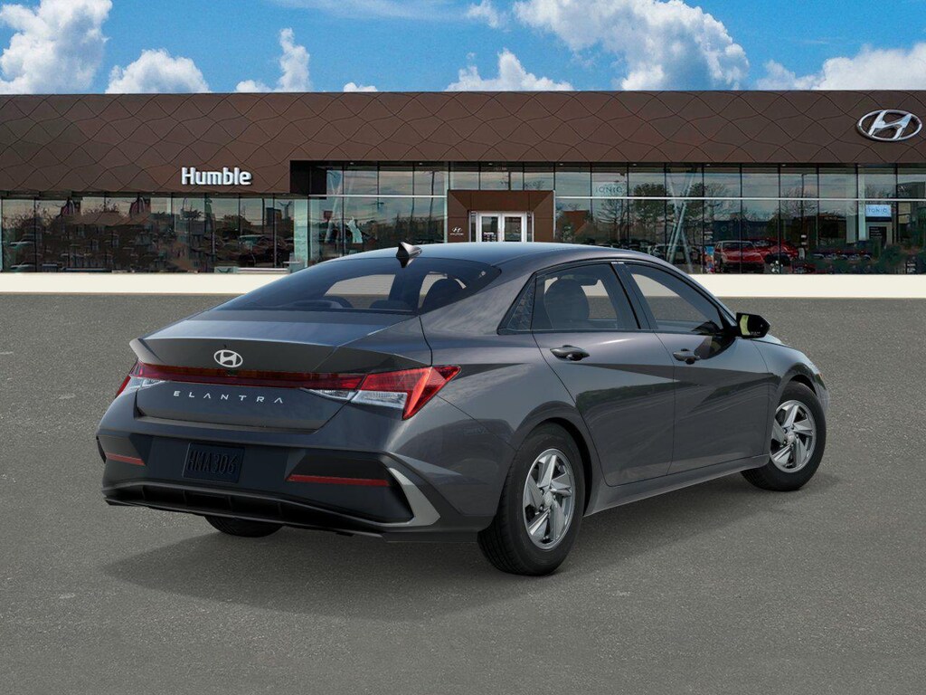 New 2026 Hyundai Elantra SE Sedan