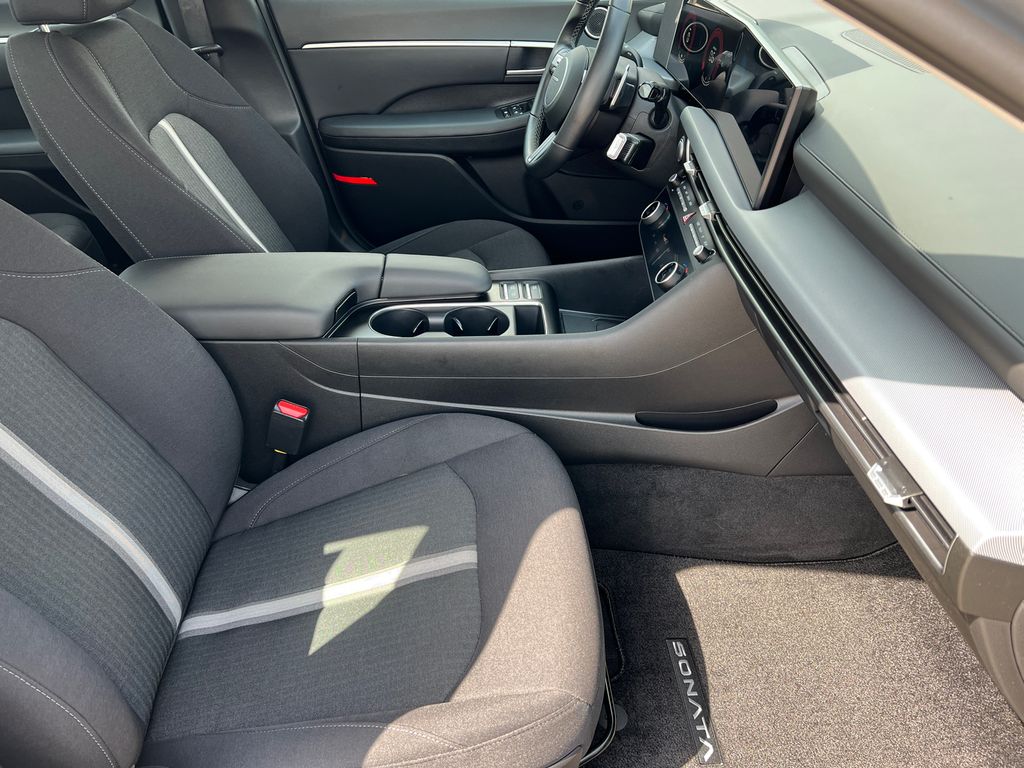2026 Hyundai Sonata SEL - Photo 6