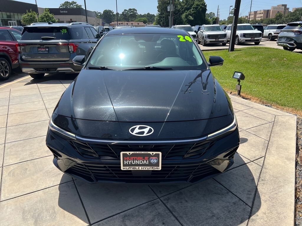 Certified 2024 Hyundai Elantra Limited Sedan