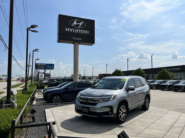 Used 2019 Honda Pilot Elite with VIN 5FNYF6H03KB032938 for sale in Humble, TX