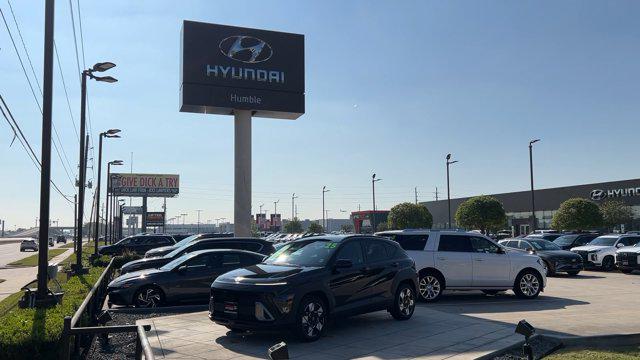 2025 Hyundai Kona SEL Convenience - Photo 40