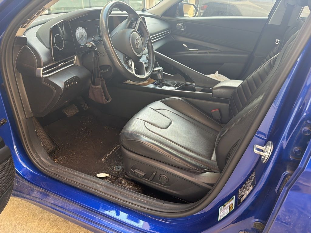 Used 2023 Hyundai Elantra Limited Sedan