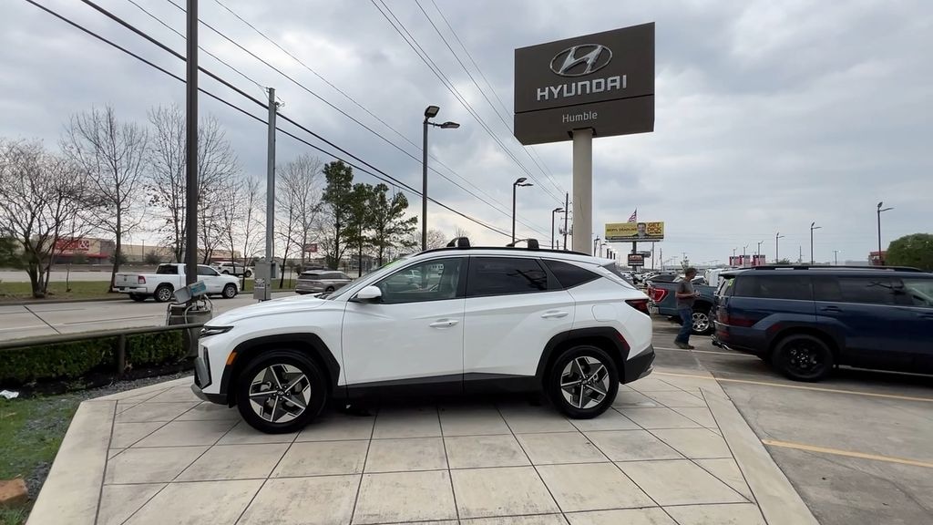 New 2026 Hyundai Tucson SEL FWD SUV