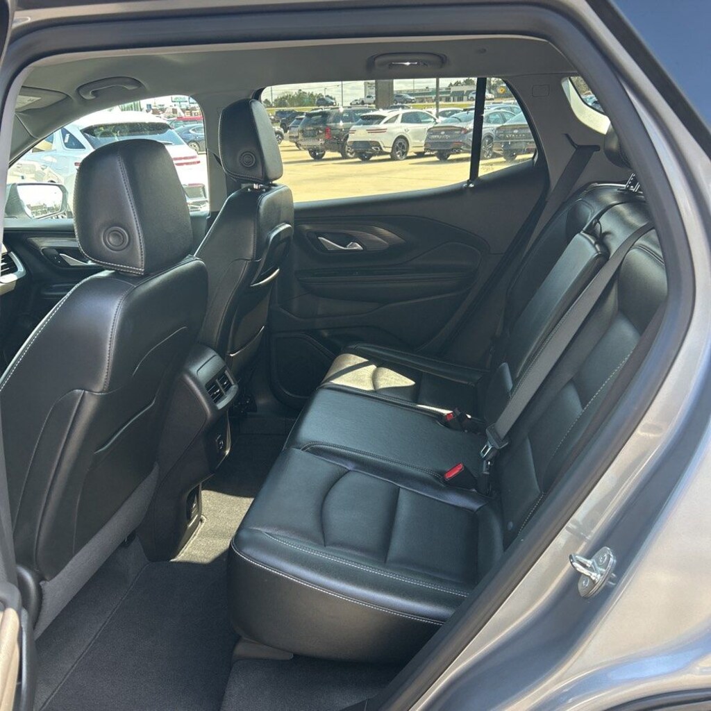 Used 2023 GMC Terrain SLT SUV