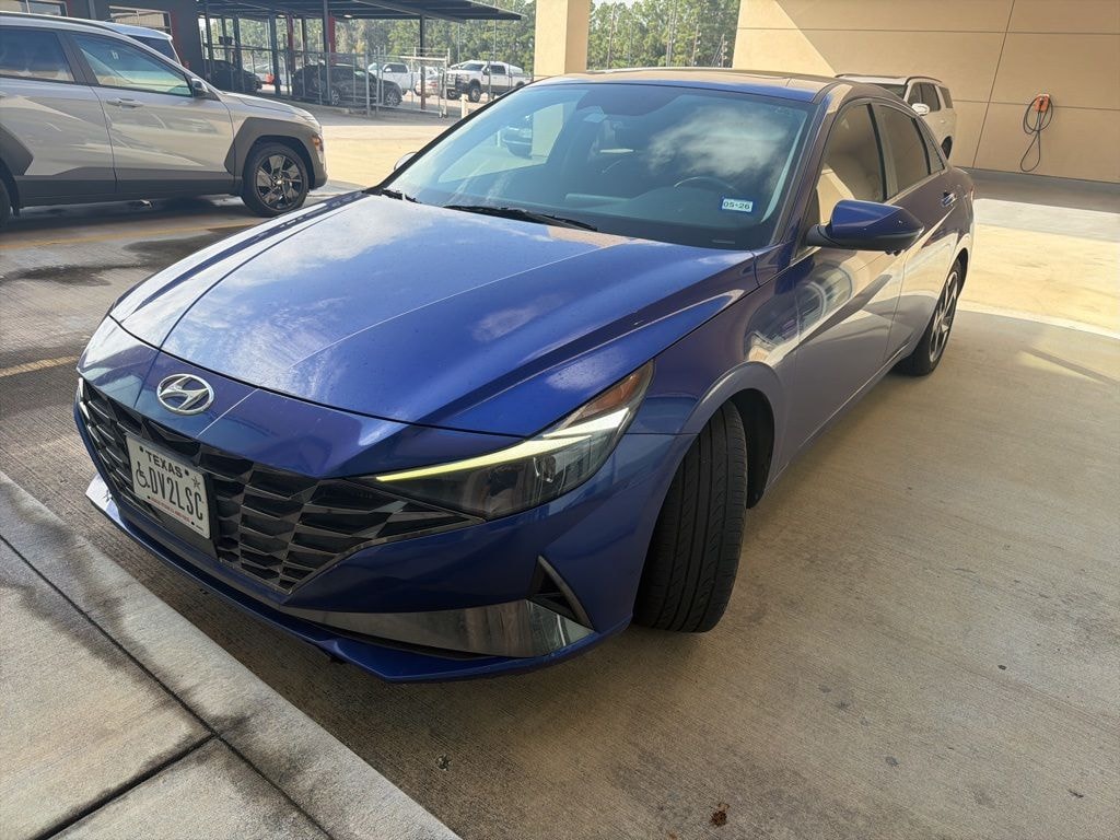 Used 2023 Hyundai Elantra Limited Sedan