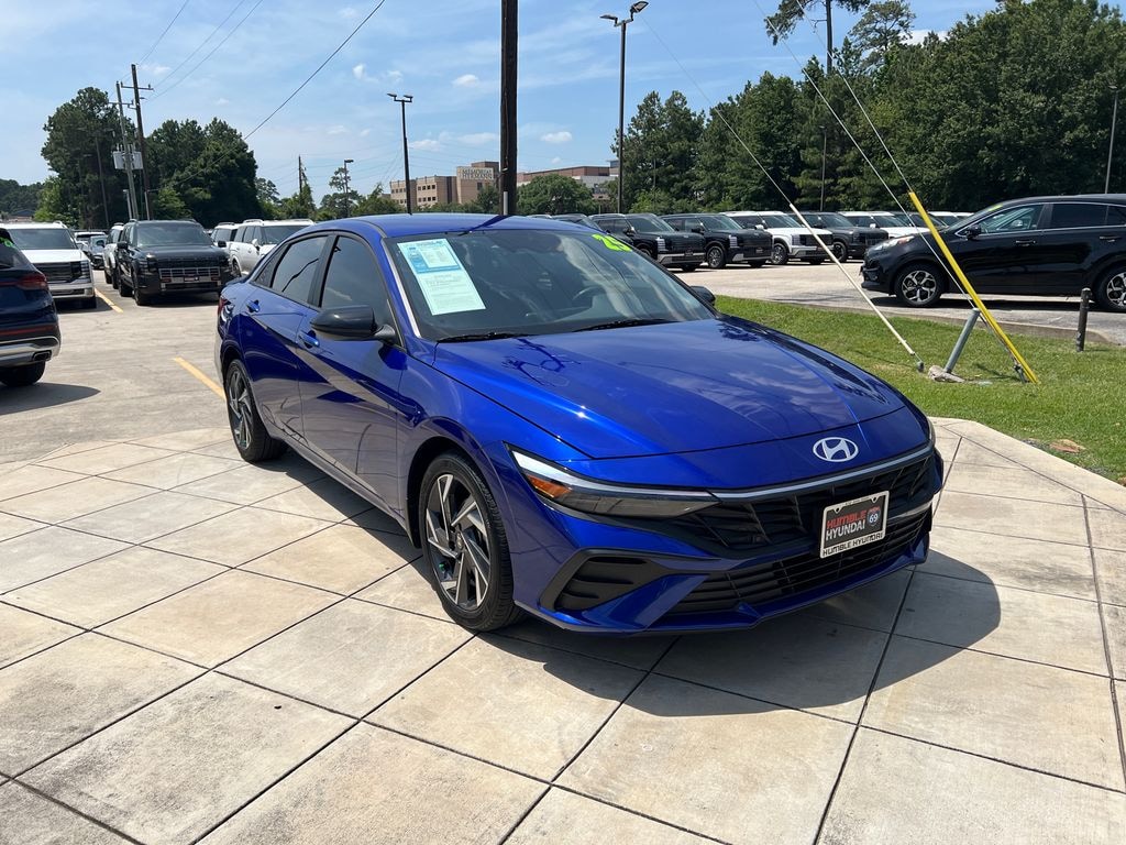 Certified 2025 Hyundai Elantra SEL Sport Sedan