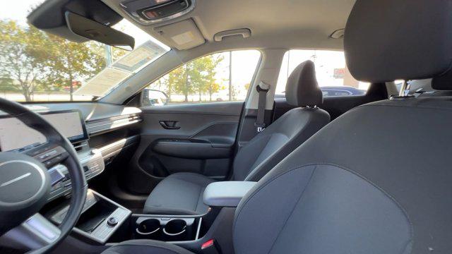 2025 Hyundai Kona SEL Convenience - Photo 32