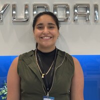 Staff member Karen Alaniz from ID_b8eca5261265