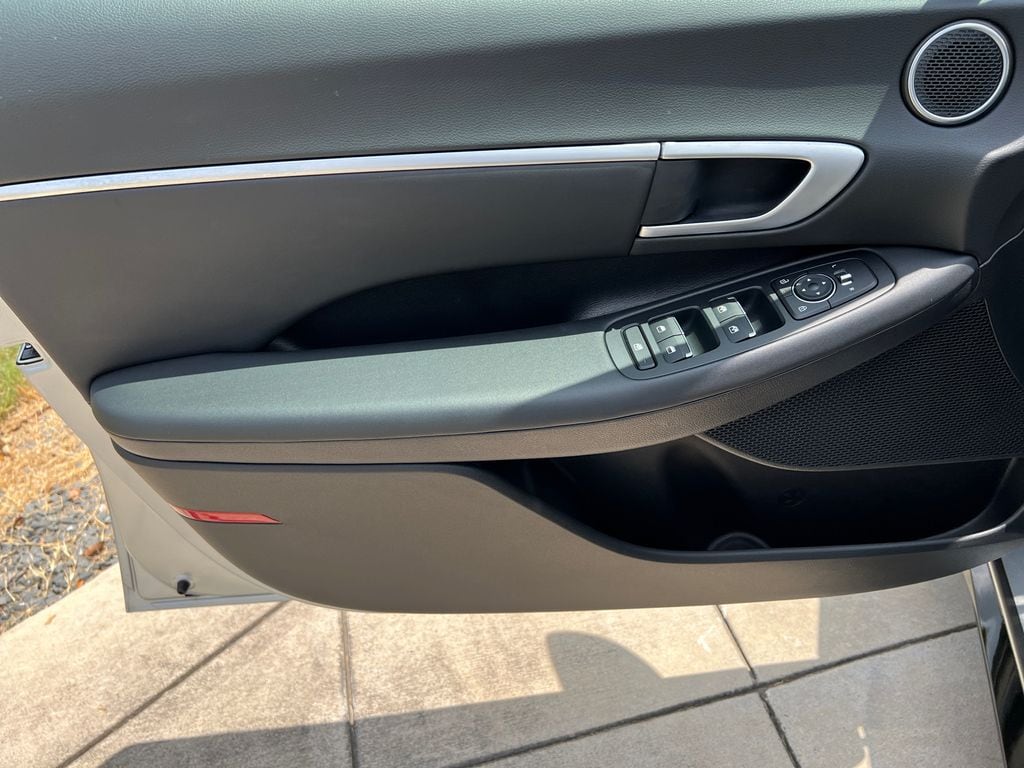 2026 Hyundai Sonata SEL - Photo 16
