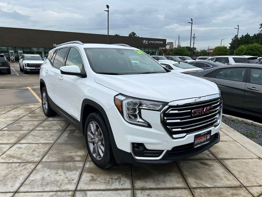 Used 2024 GMC Terrain SLT SUV