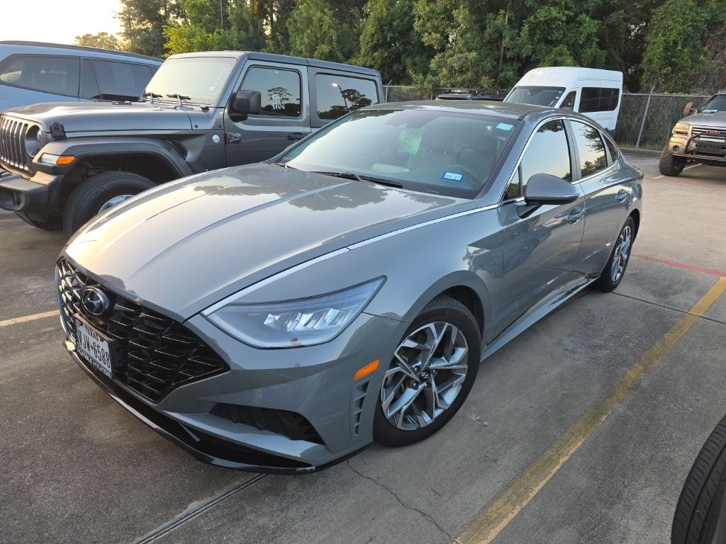 Used 2023 Hyundai Sonata SEL Sedan
