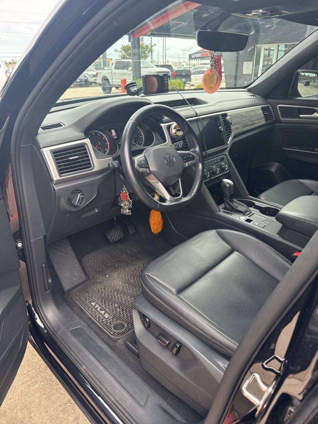 Used 2020 Volkswagen Atlas Cross Sport 3.6L V6 SE w/Technology SUV