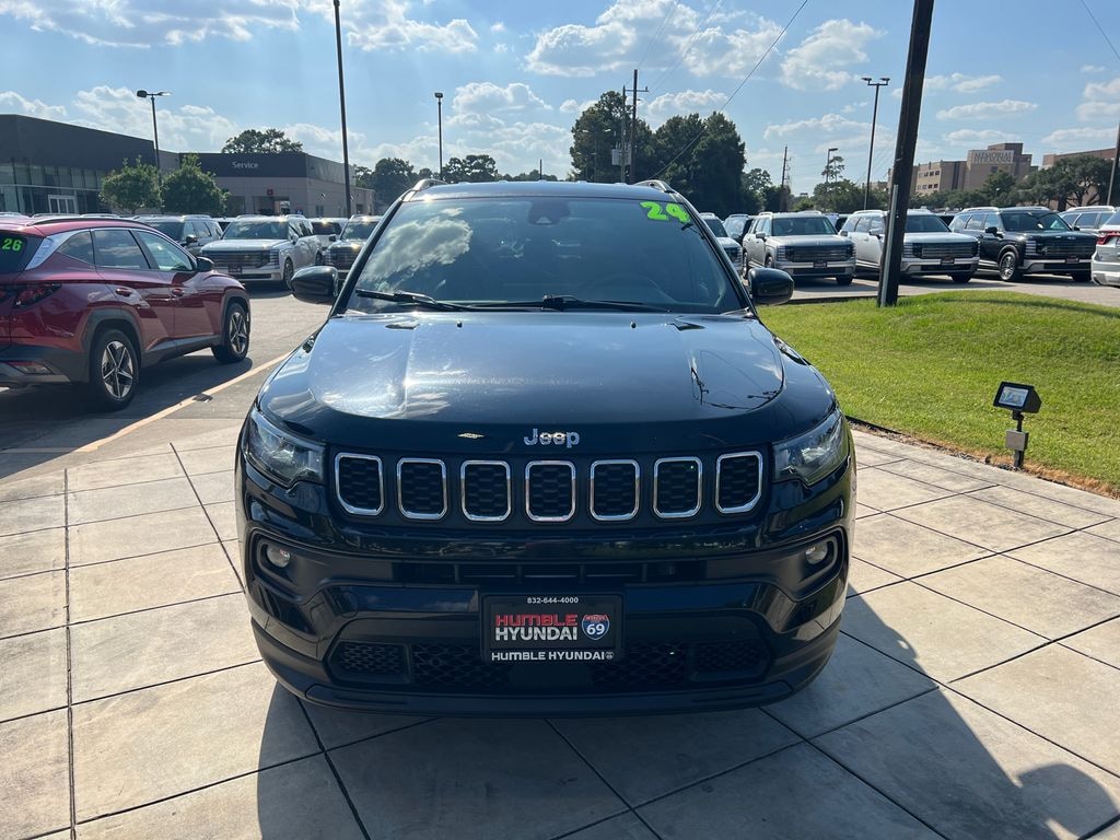 Used 2024 Jeep Compass Latitude SUV