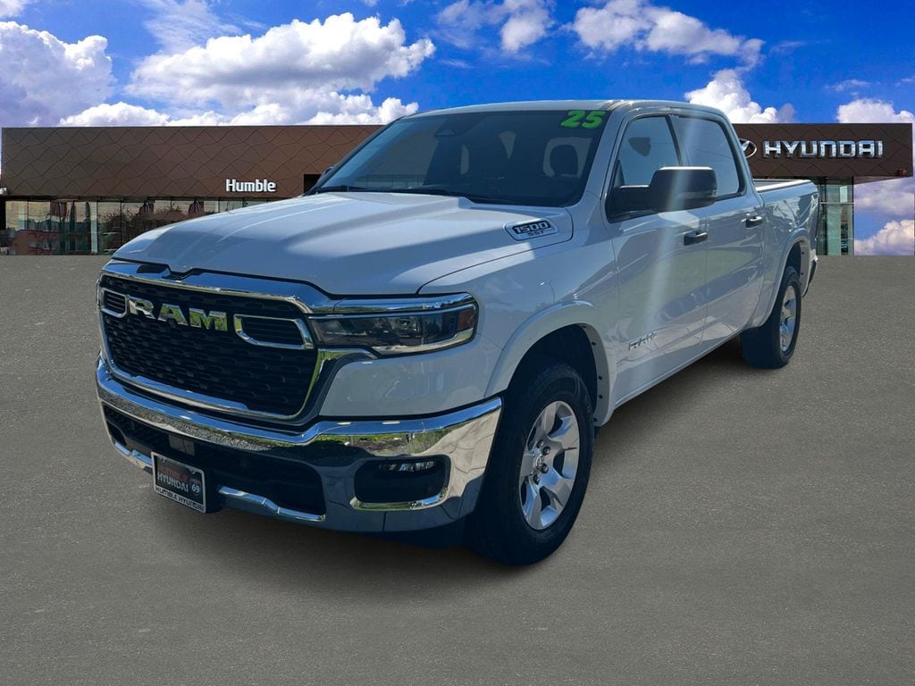 2025 RAM 1500 Big Horn/Lone Star 4x4 Crew Cab 5'7's photo