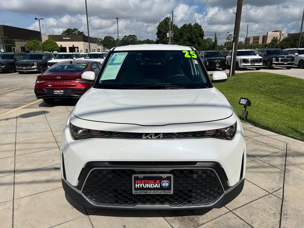 Used 2025 Kia Soul LX Hatchback