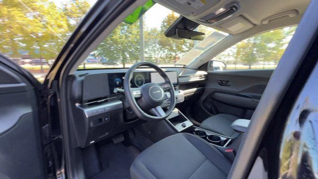 2025 Hyundai Kona SEL Convenience - Photo 33