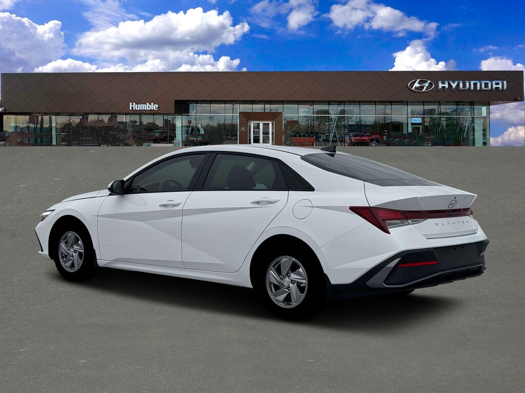New 2026 Hyundai Elantra SE Sedan