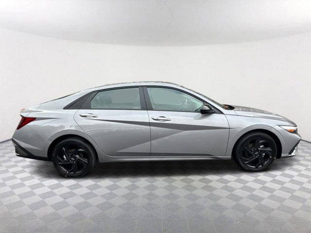 New 2026 Hyundai Elantra SEL Sport Sedan