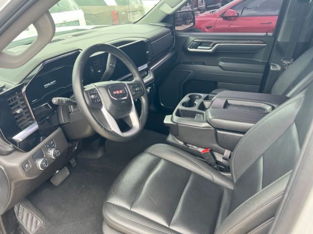 Used 2025 GMC Sierra 1500 SLT Truck