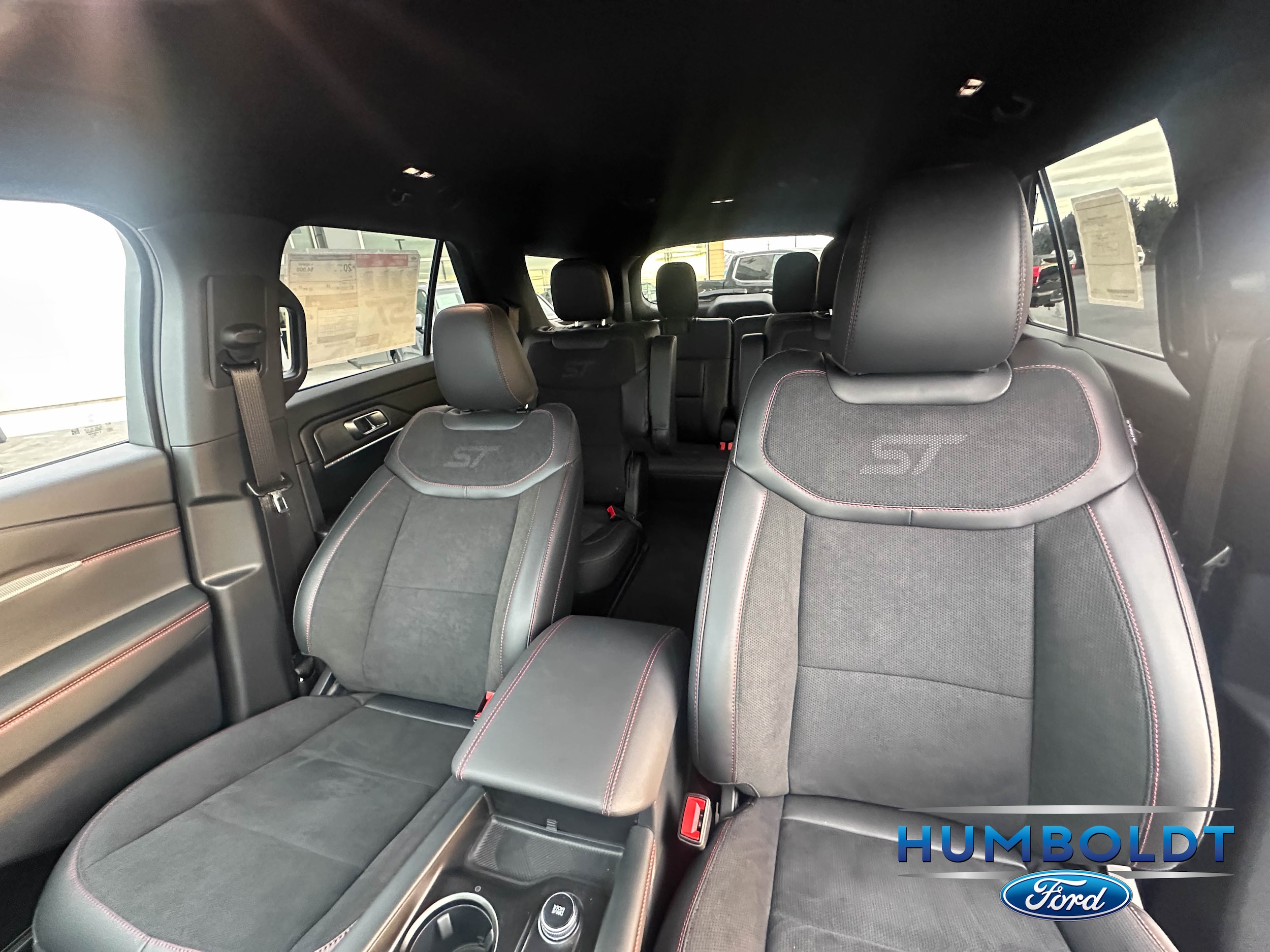 2026 Ford Explorer ST - Photo 16