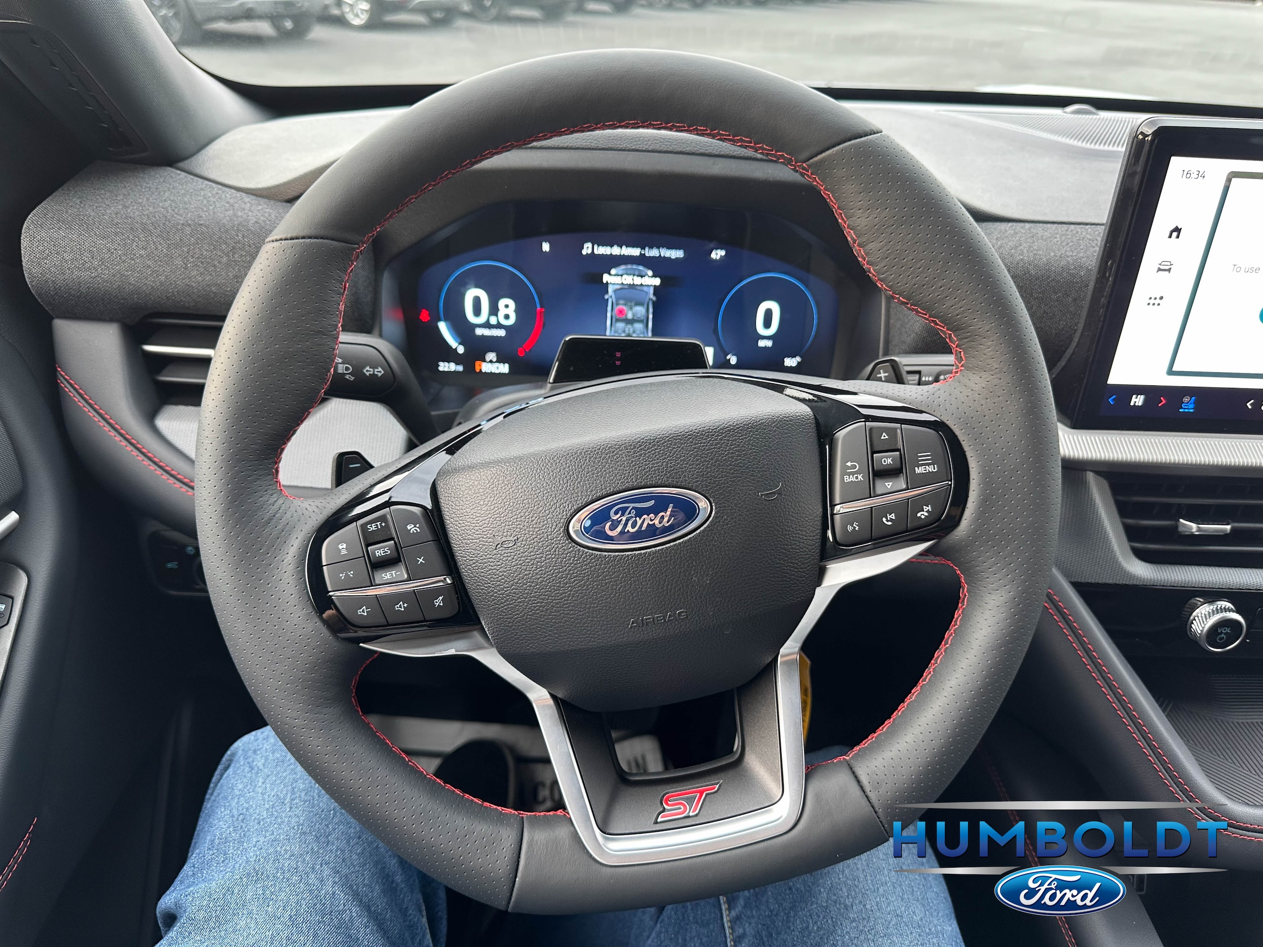 2026 Ford Explorer ST - Photo 19