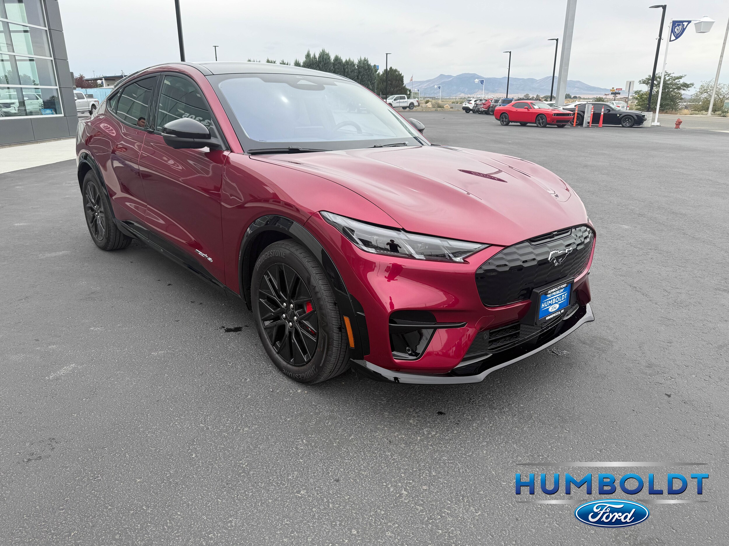 2025 Ford Mustang Mach-E Premium photo 2