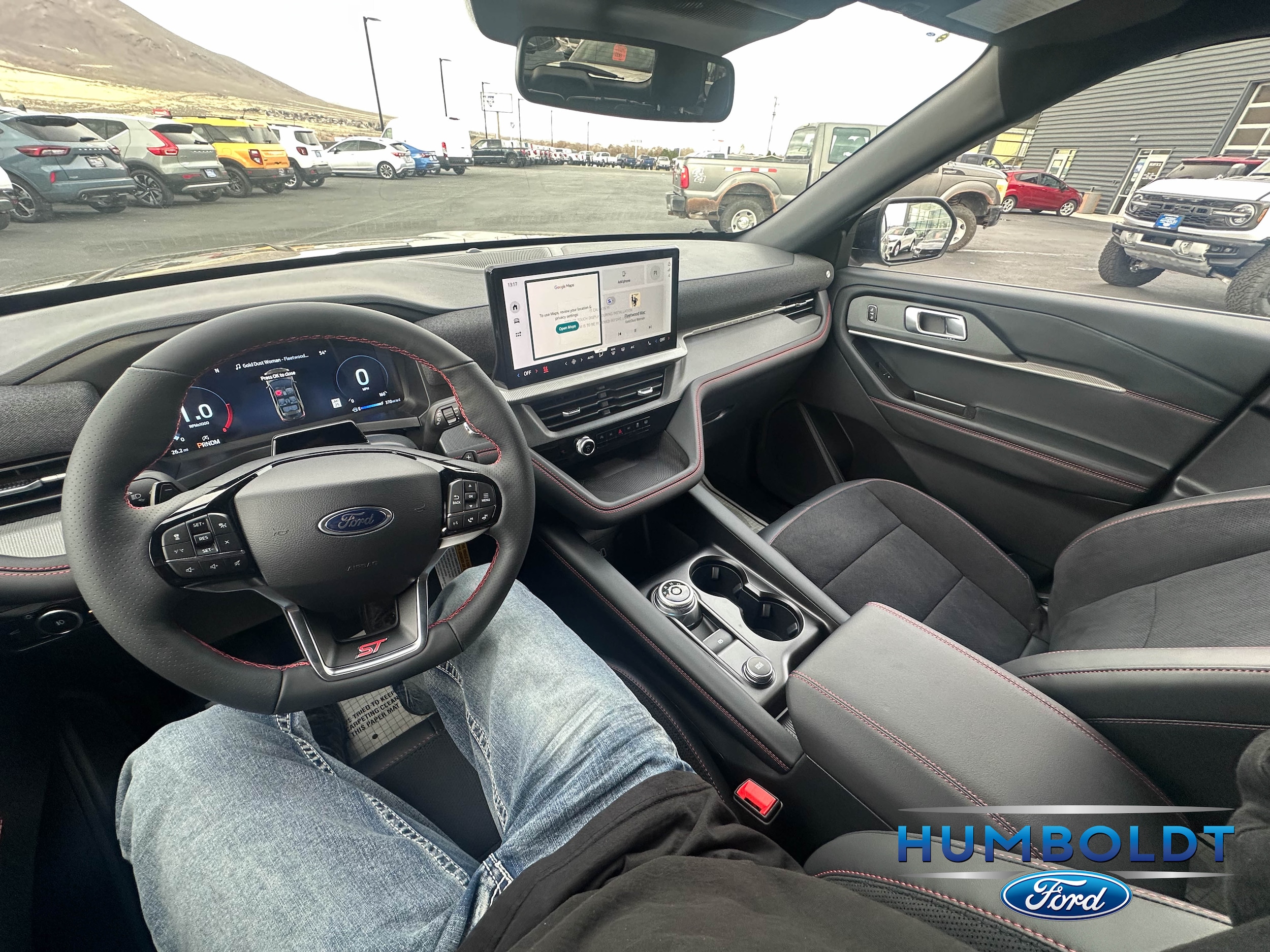 2026 Ford Explorer ST - Photo 15
