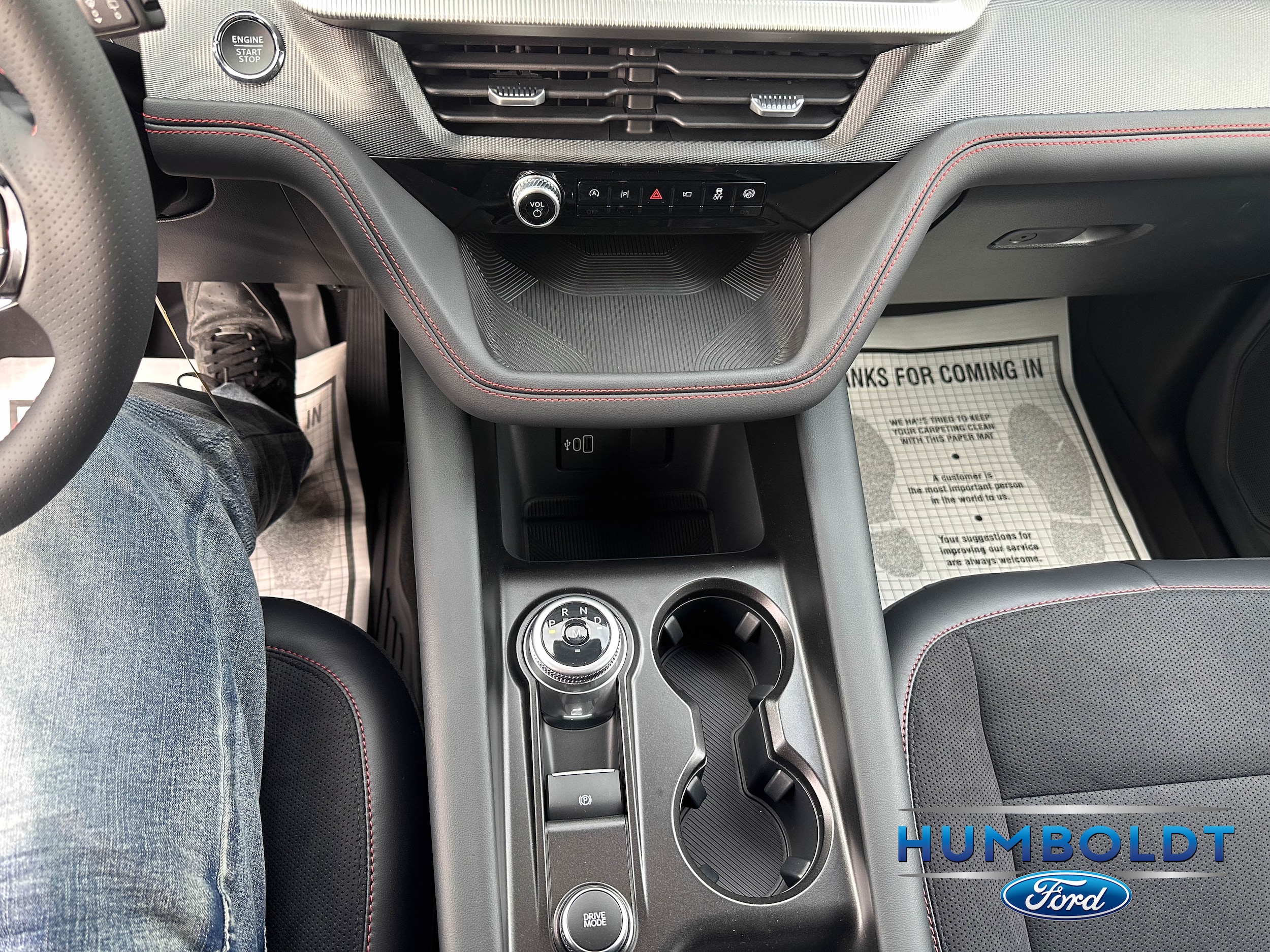 2026 Ford Explorer ST - Photo 20
