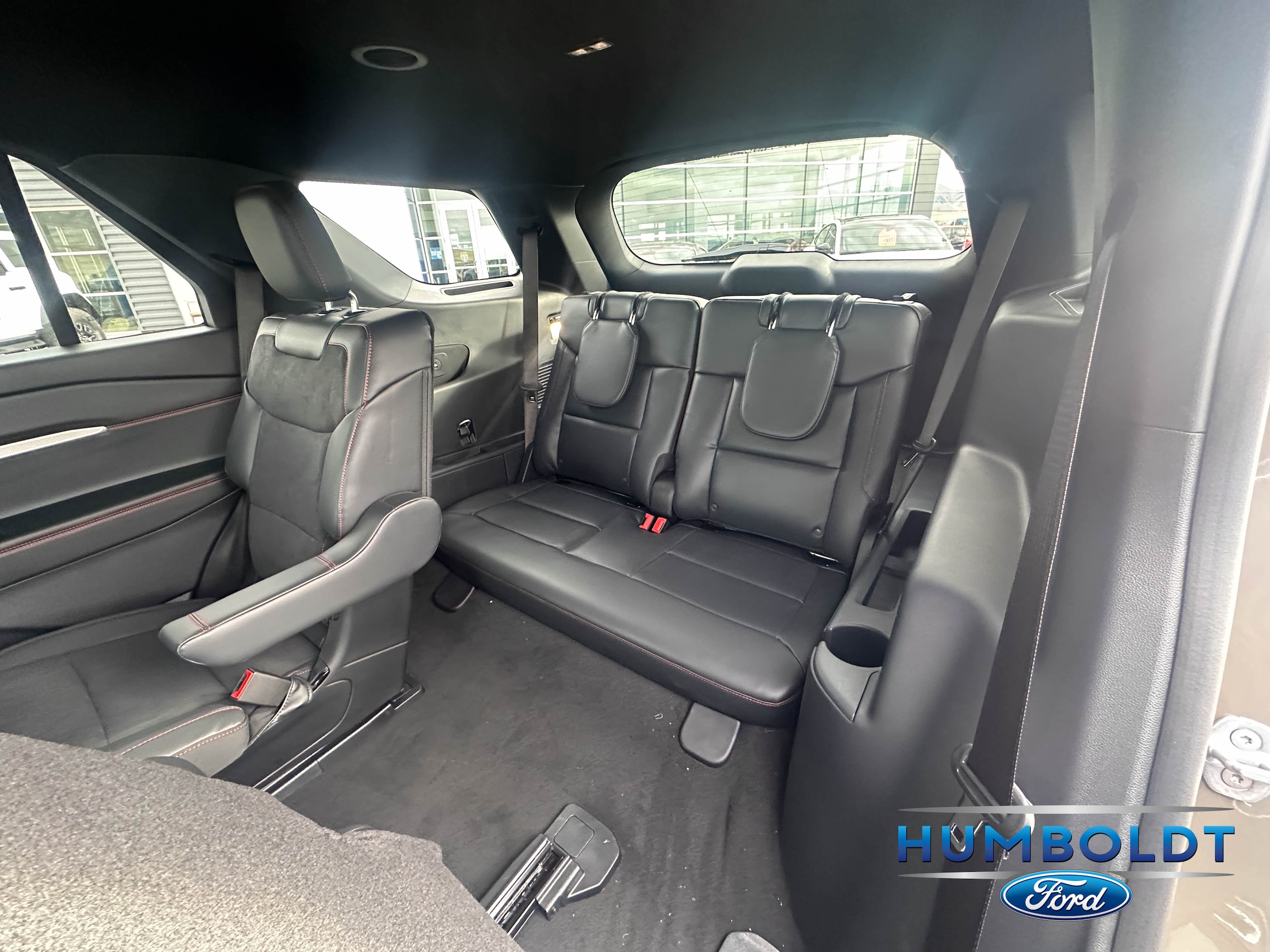 2026 Ford Explorer ST - Photo 22