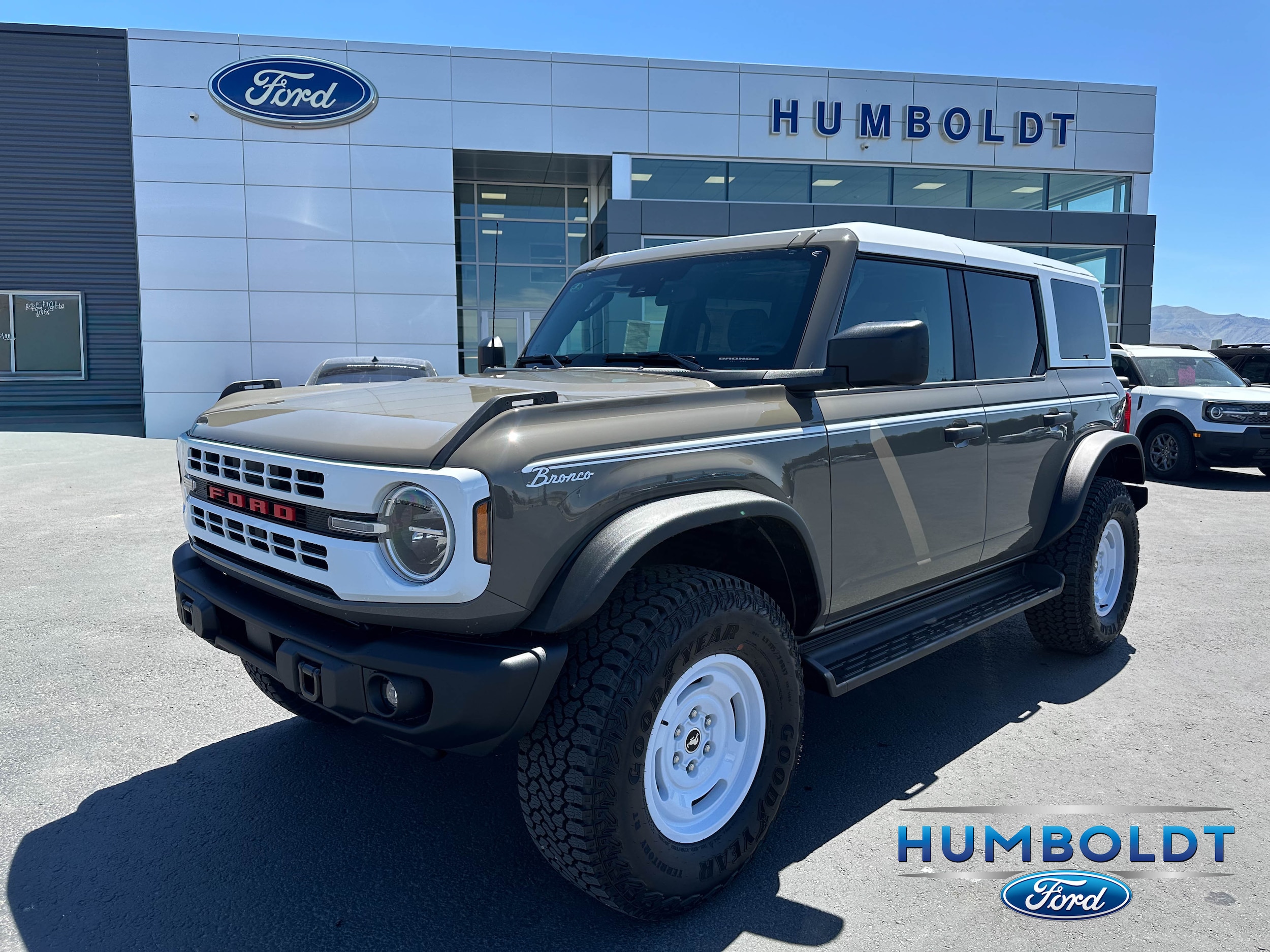 2026 Ford Bronco Heritage Edition 4x4's photo