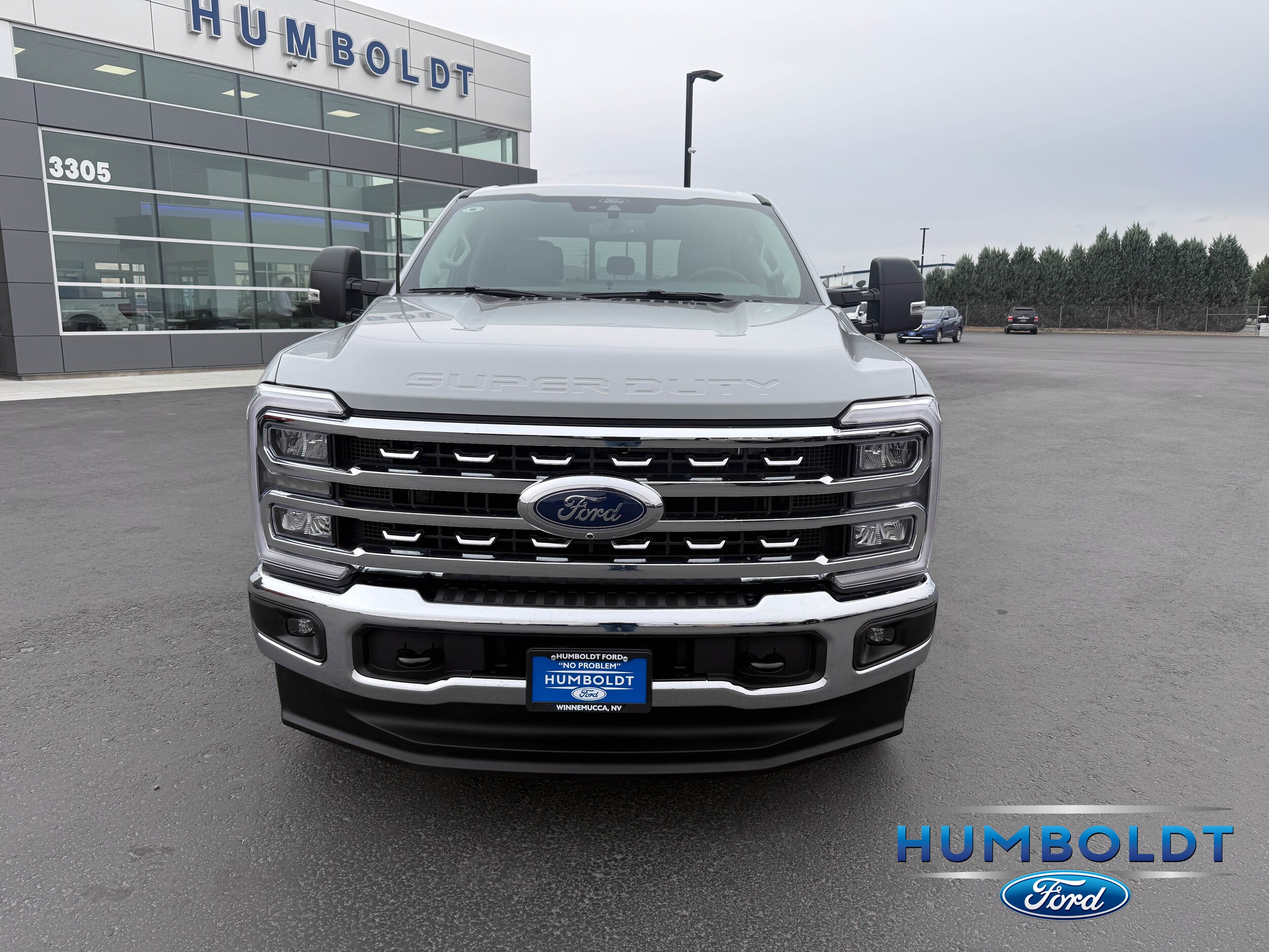 2026 Ford F-350 XLT photo 2