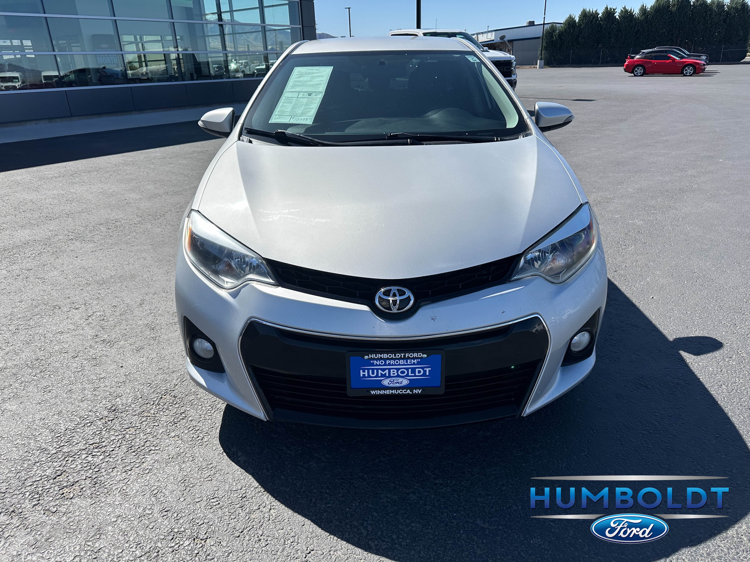 Used 2015 Toyota Corolla S Plus with VIN 5YFBURHE4FP228261 for sale in Winnemucca, NV