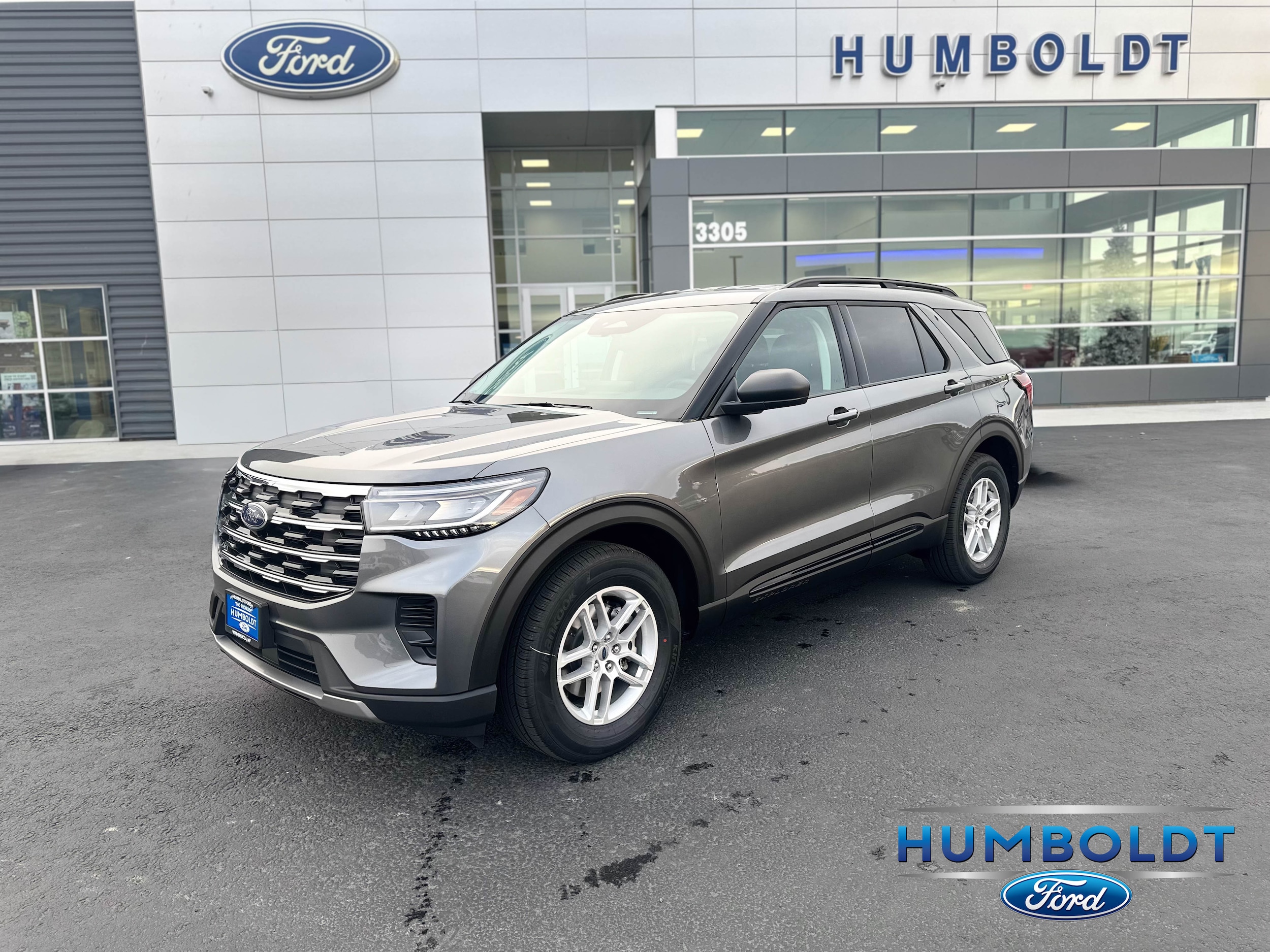 2026 Ford Explorer Active's photo