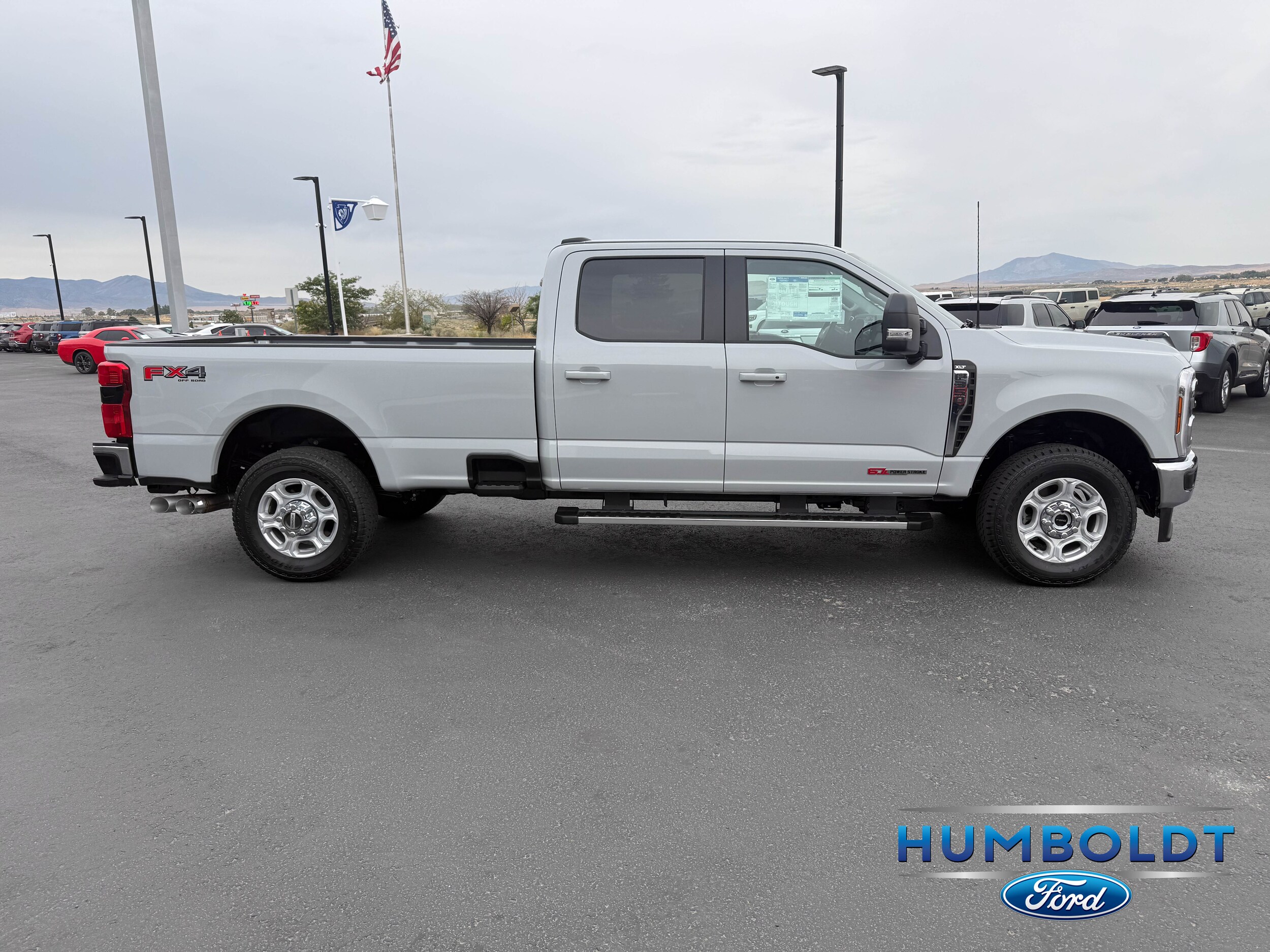 2026 Ford F-350 XLT photo 3