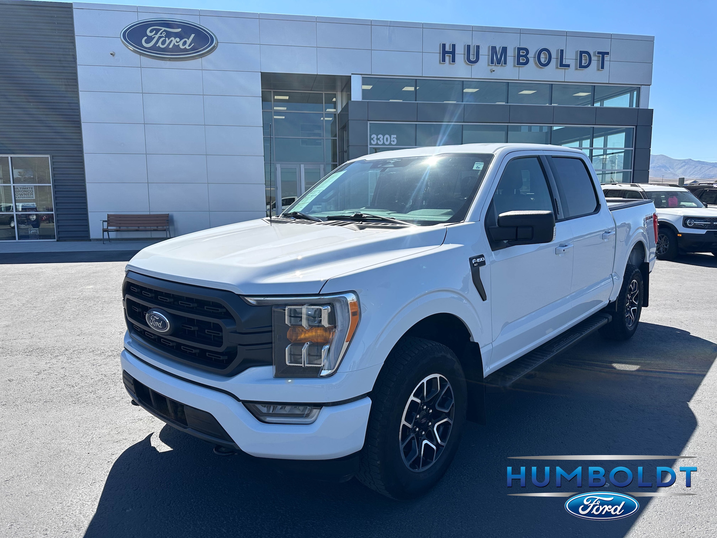 2023 Ford F-150 XLT 4x4 SuperCrew 145 in's photo