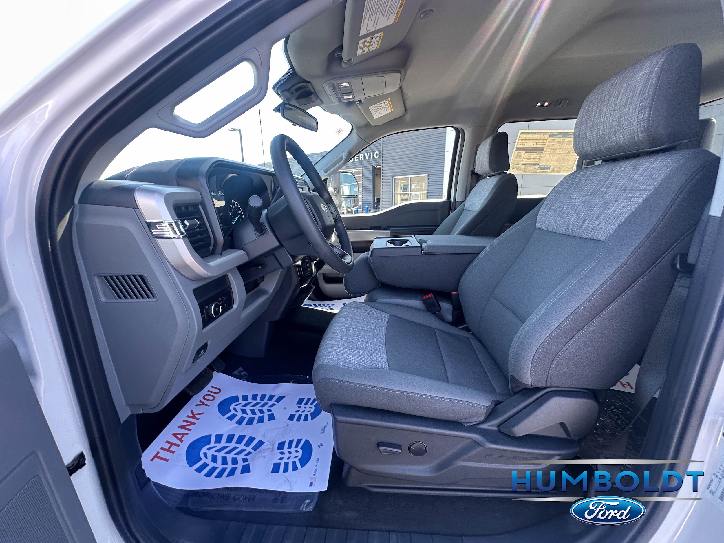 2026 Ford F-250 Super Duty XLT - Photo 13