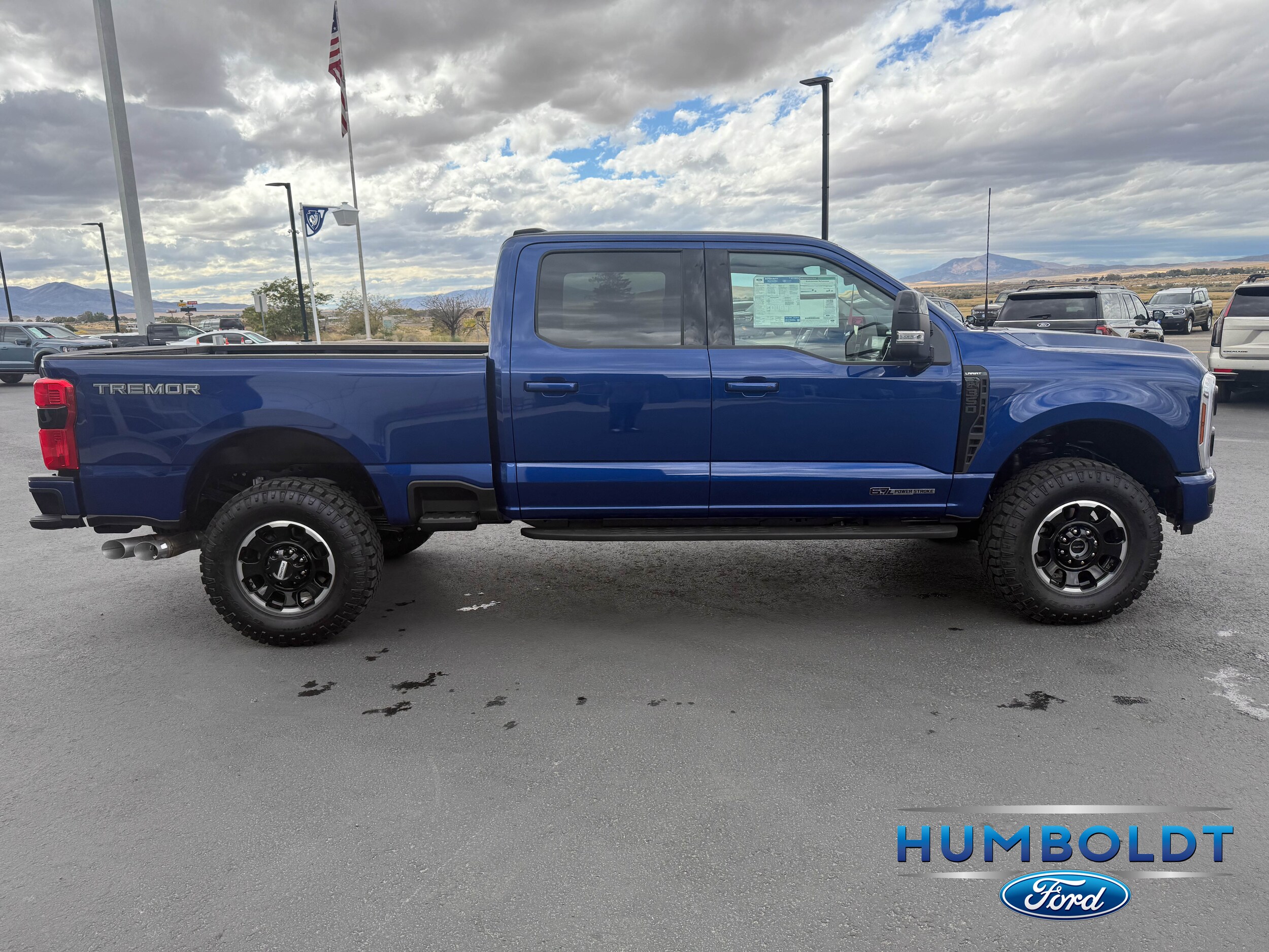 2026 Ford F-350 Lariat photo 3